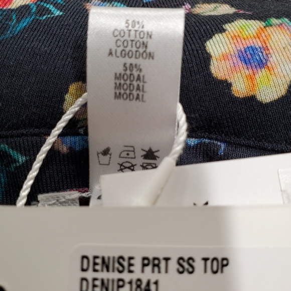 PAUL & JOE Painted Rose Denise Button Top - Picture 11 of 13